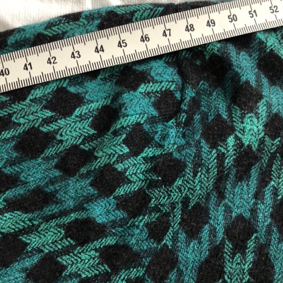 3/4 length Button-Up Patterned Cardigan - Picture 13 of 15